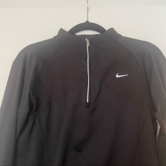Nike Fit Dry Quarter Zip - Picture 2 of 6